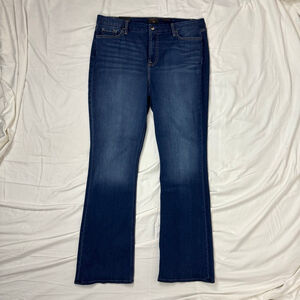 JEN7 by 7 For All Mankind 
Slim Bootcut Jeans